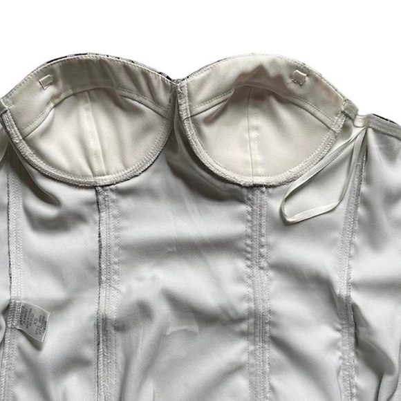 SOLD - Picture 3 of 4